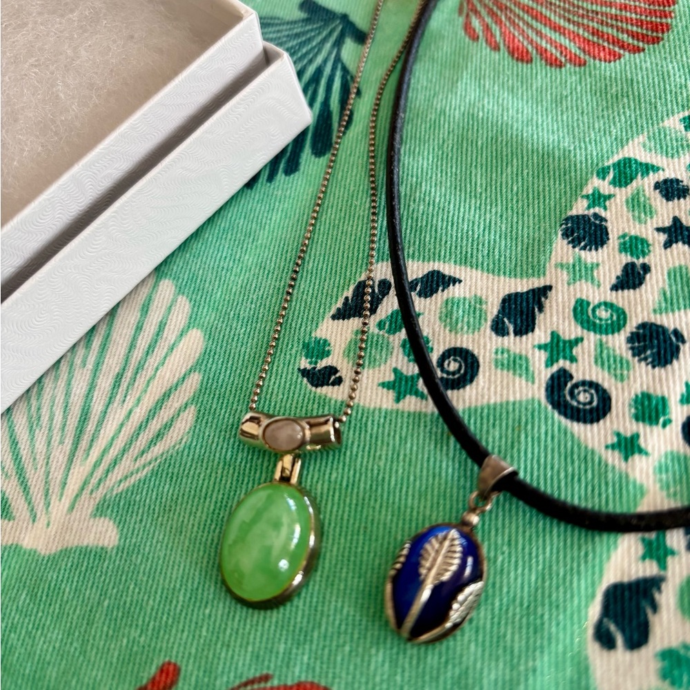 Sterling Necklace with Green and lavender natural stones with bonus pendant - Picture 3 of 4